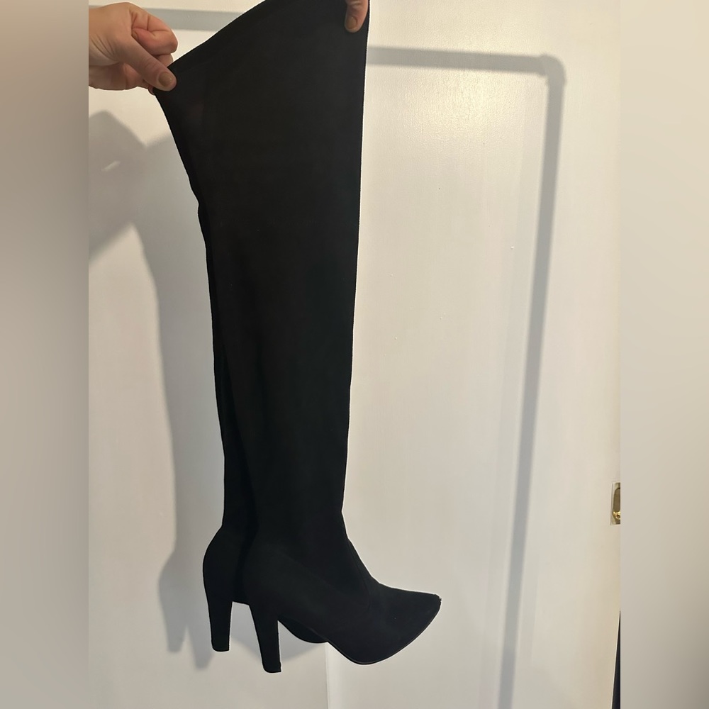Shoe ‘n Tail stretch over the knee suede boots. Euro size 38